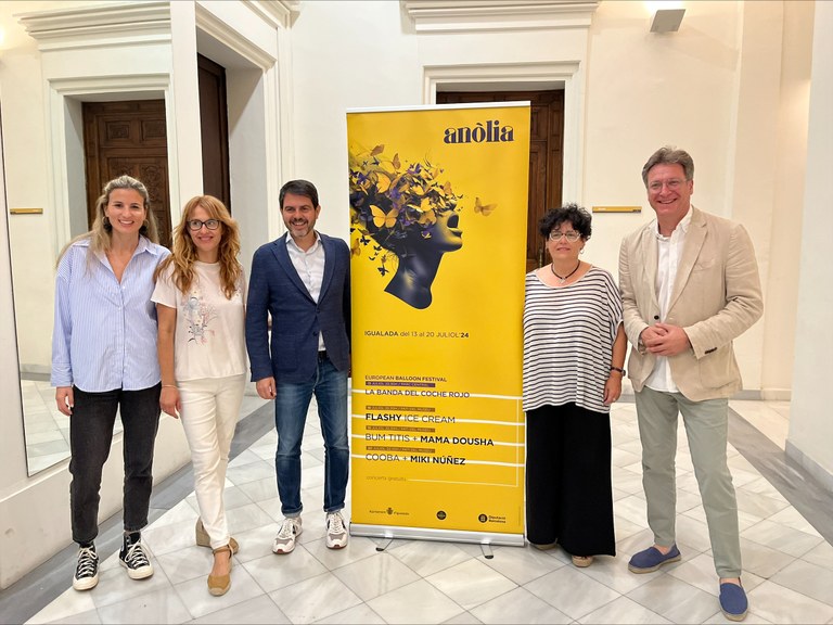 Anòlia Igualada (@anolia_igualada) on Twitter photo Igualada viurà la 36a edició del festival Anòlia amb concerts de <a href="/mikinunez/">Miki Núñez</a> , la Banda del coche rojo, Mama Dousha o Cooba entre d’altres. El festival s’iniciarà el 13 de juliol i s’allargarà fins al 20 de juliol amb quatre concerts al Pati del Museu <a href="/ajigualada/">Ajuntament Igualada</a> Igualada viurà la 36a edició del festival Anòlia amb concerts de <a href="/mikinunez/">Miki Núñez</a> , la Banda del coche rojo, Mama Dousha o Cooba entre d’altres. El festival s’iniciarà el 13 de juliol i s’allargarà fins al 20 de juliol amb quatre concerts al Pati del Museu <a href="/ajigualada/">Ajuntament Igualada</a>