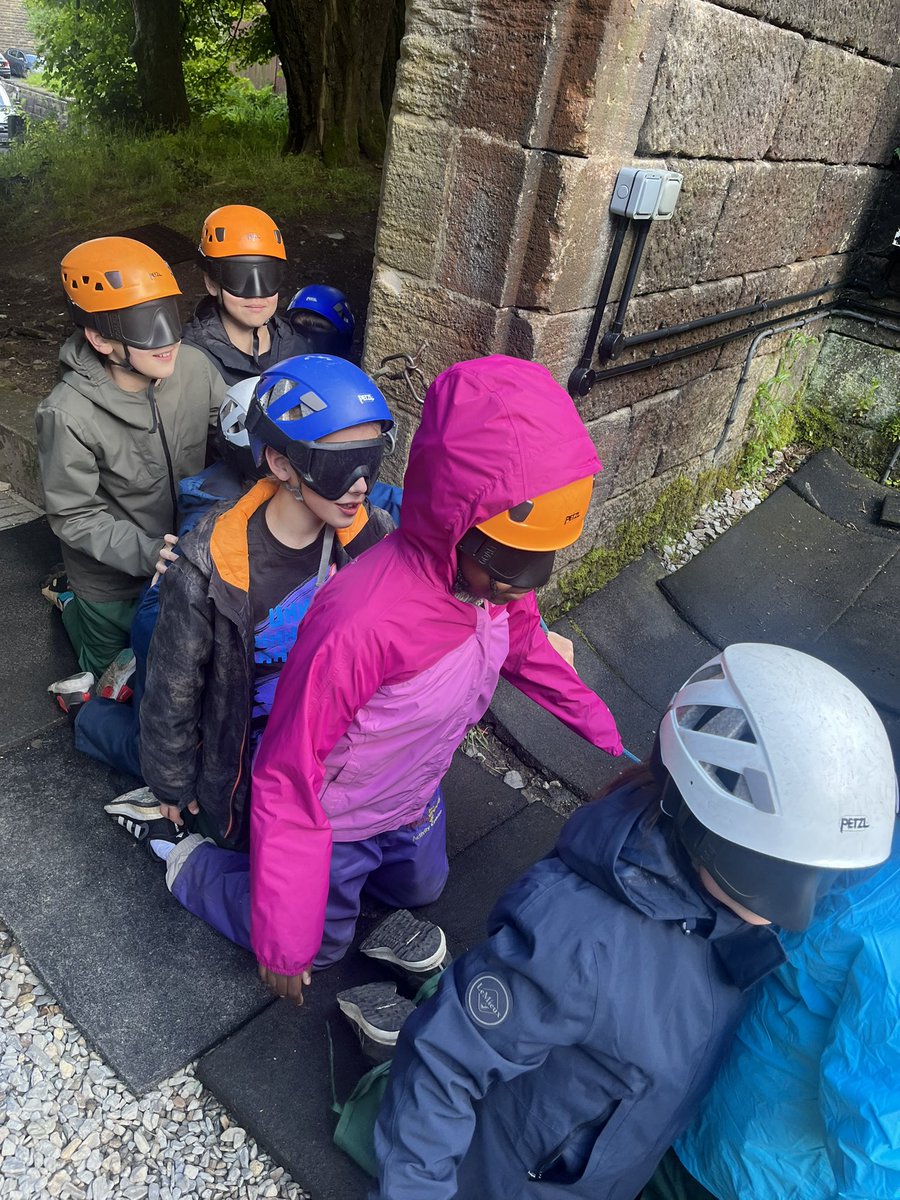 Class 3 tweet media