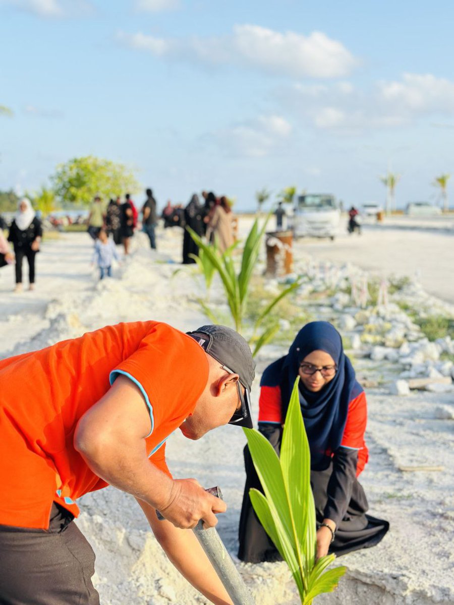 Dhiraagu tweet media