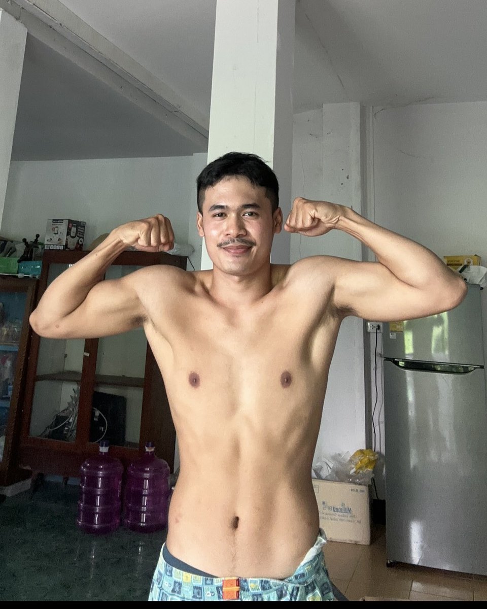 din3210's tweet photo. ฟิตๆ🤣🤣🤣 https://t.co/Y8LmtjAWsz