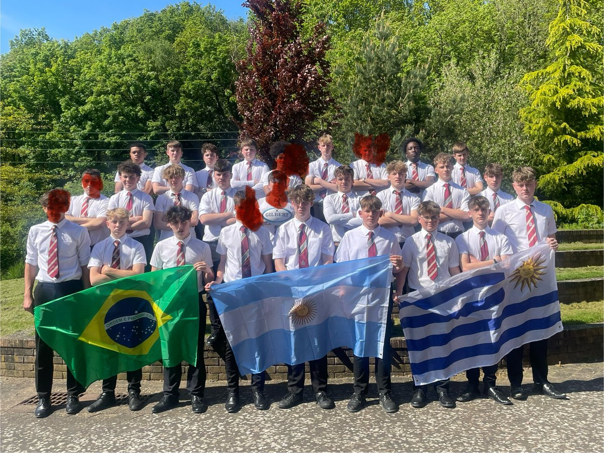 HADRugby1's tweet image. That’s one more sponsor in
This morning! The HAD sponsor buss is well and truly rolling. Thanks to everyone helping out. #dreamsintoreality