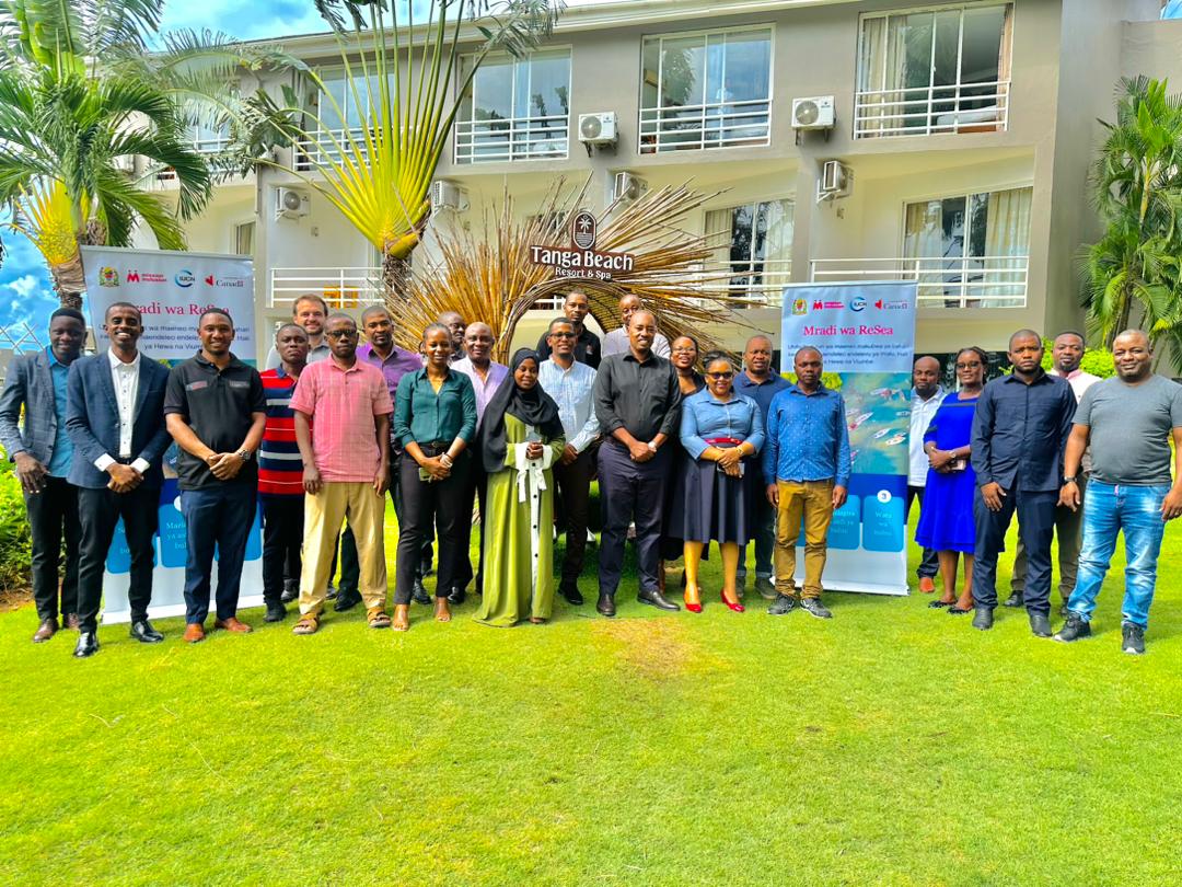 IUCNTanzania's tweet photo. From Dodoma, Morogoro to Iringa, Dar es Salaam to Tanga. Here's photos recap from our teams across the country celebrating the #WorldEnvironmentDay‌2024

Topping it all, we are delighted to receive a recognition from @vpo_tanzania  at the national environment day event in Dodoma. https://t.co/lmPJpTv5tI