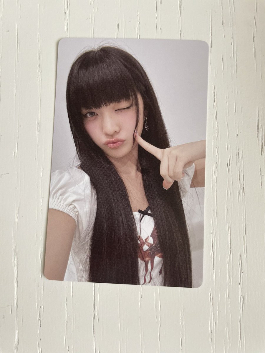 Rriz_2004's tweet photo. ILLITトレカ交換

譲　画像イロハ
求　同種モカ

#ILLITトレカ交換 https://t.co/Zt00iDAVmY