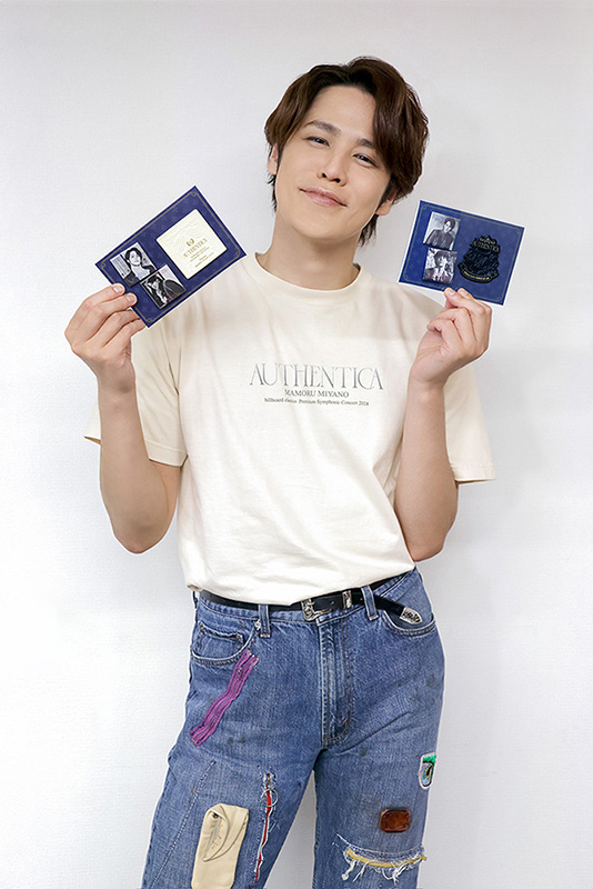 宮野真守AUTHENTICA グッズ紹介③🛍️ ￣￣￣￣￣￣￣ 【缶バッジ