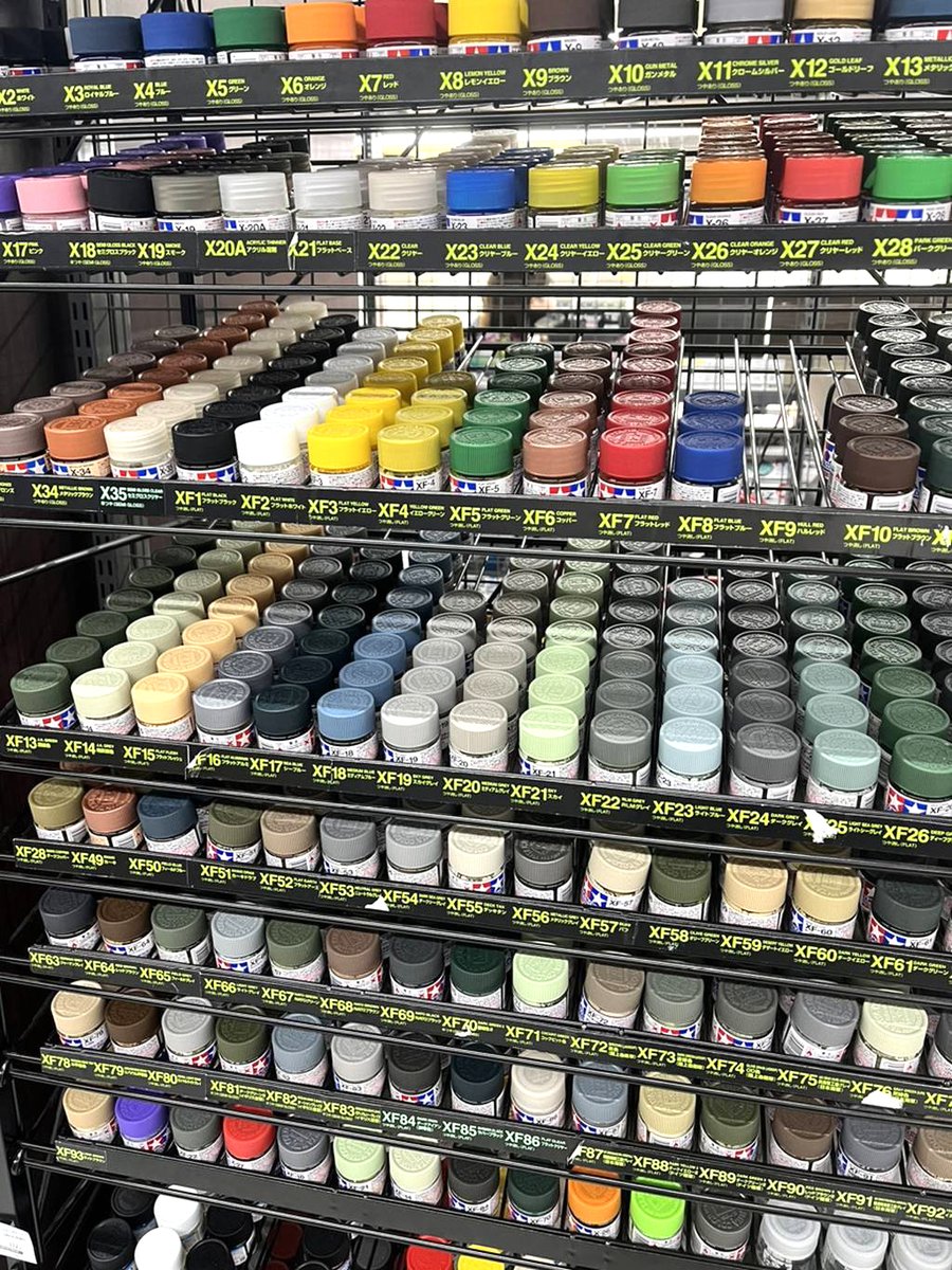 プラモの塗装は凄く面白くて、ハマると楽しいんです❣ 当店6Fに