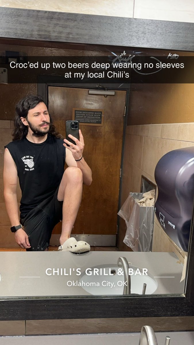 LogantheBrogan's tweet photo. how to convey your life is in absolute shambles without flat out saying it https://t.co/b0m82dIdG9
