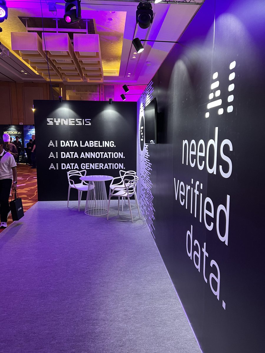 zulu_network's tweet photo. Zulu co-founder @EricLifson checked out the #superAIconference in Singapore. He was exploring some potential partnerships and learning more about the potential of AI. Any ideas how Zulu can help the future of AI + blockchain? Comment below! ⏫🇸🇬🙋♂️ https://t.co/WyKckXjVpX
