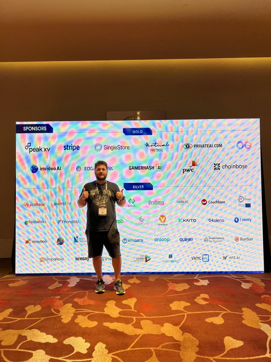 zulu_network's tweet photo. Zulu co-founder @EricLifson checked out the #superAIconference in Singapore. He was exploring some potential partnerships and learning more about the potential of AI. Any ideas how Zulu can help the future of AI + blockchain? Comment below! ⏫🇸🇬🙋♂️ https://t.co/WyKckXjVpX