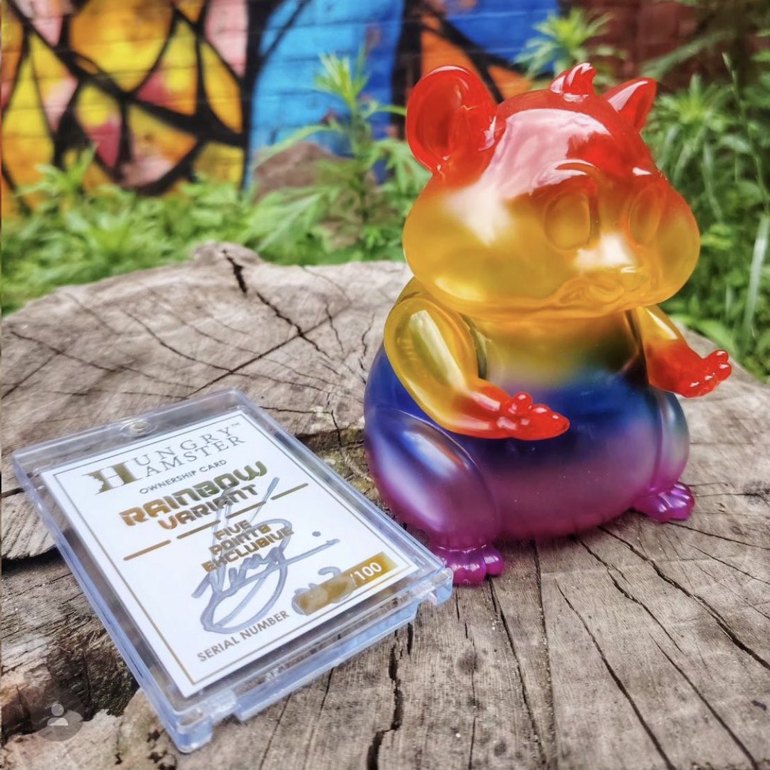 toysrevil's tweet image. #TOYSREVILTOYNEWS: Releasing at Five Points Fest this weekend is the "Rainbow Variant" of the OG #HungryHamster #vinyltoy from @HungryHamsterC.

More (+)

Stay connected:
instagram.com/hungryhamsterc…

#designertoy
#toynews
#toysblog
#TOYSREVIL