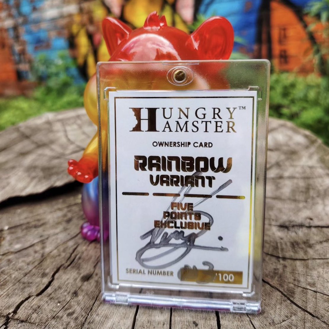 toysrevil's tweet photo. @HungryHamsterC (+)
#TOYSREVILTOYNEWS: The "Rainbow Variant" #HungryHamster #vinyltoy from @HungryHamsterC is limited to 100pcs worldwide.

1st 5pcs available as FIVE POINTS EXCLUSIVE with SERIAL NUMBER 001-005 coming in with FIVE POINTS EXCLUSIVE OWNERSHIP CARD!

#toynews
#toysblog
#TOYSREVIL https://t.co/OIT0IkgsvI