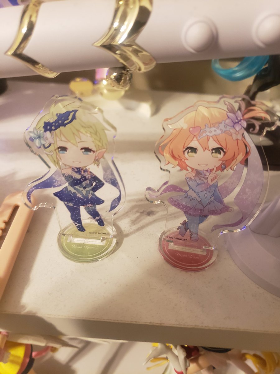 SFate21's tweet photo. Got my Macross Delta Freyja figured from the post office yesterday. Third time I order from @AmiAmi_English. First was the acrylic stands of Freyja and Reina and second was the Moon Stick Brilliant Color Edition. https://t.co/0dMk7Ix0uK