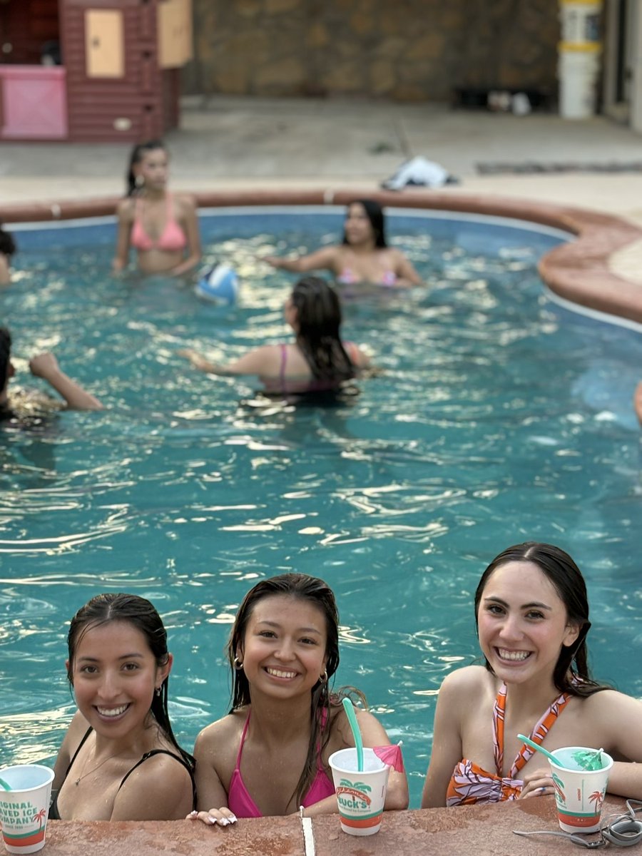 Montwood HS StuCo (@_mhsstuco) on Twitter photo StuCo end of year celebration with good food, tasty treats and great friendships! <a href="/AnaPlayer_MHS/">Ana Player</a> <a href="/Co2024Rams/">Co2024_rams</a> <a href="/mhsco_2025/">Montwood Class of 2025</a> <a href="/mhs_class_of_26/">mhs_class_of_26</a> <a href="/MHSClass_of_27/">Montwood class of 2027</a> StuCo end of year celebration with good food, tasty treats and great friendships! <a href="/AnaPlayer_MHS/">Ana Player</a> <a href="/Co2024Rams/">Co2024_rams</a> <a href="/mhsco_2025/">Montwood Class of 2025</a> <a href="/mhs_class_of_26/">mhs_class_of_26</a> <a href="/MHSClass_of_27/">Montwood class of 2027</a>