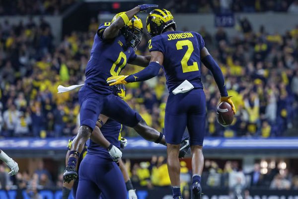 Blessed to receive an offer from The University of Michigan <a href="/UMichFootball/">Michigan Football</a> 
Shoutout to <a href="/CoachLMorgan/">LaMar Morgan</a>  &amp; Coach JB Brown #GoBlue 
<a href="/Fuller_Clint/">Coach Fuller</a> <a href="/CoachSanders05/">Nick Sanders</a> <a href="/coach_lyons47/">Josh Lyons</a>