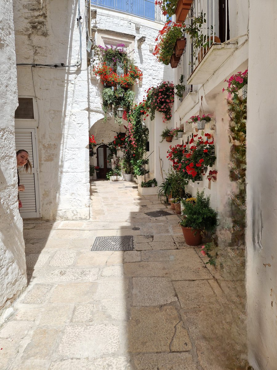 Guten Morgen. 
Wetter passabel, Kaffee gut...
Schönen Donnerstag!