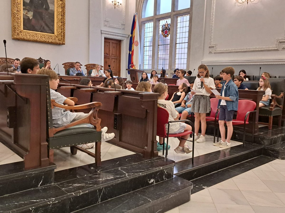 Escola Maria Cortina tweet media