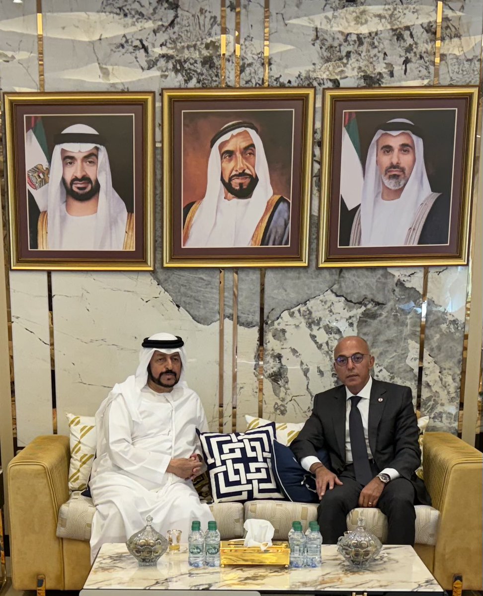 FouadDandan's tweet photo. أثناء تقديم واجب العزاء لمعالي الدكتور مانع بن سعيد العتيبه، بوفاة والده رحمه الله تعالى وأسكنه فسيح جناته، وأسأل الله أن يعظّم أجره ويحسن عزاءه. https://t.co/yzWGkJPdAN