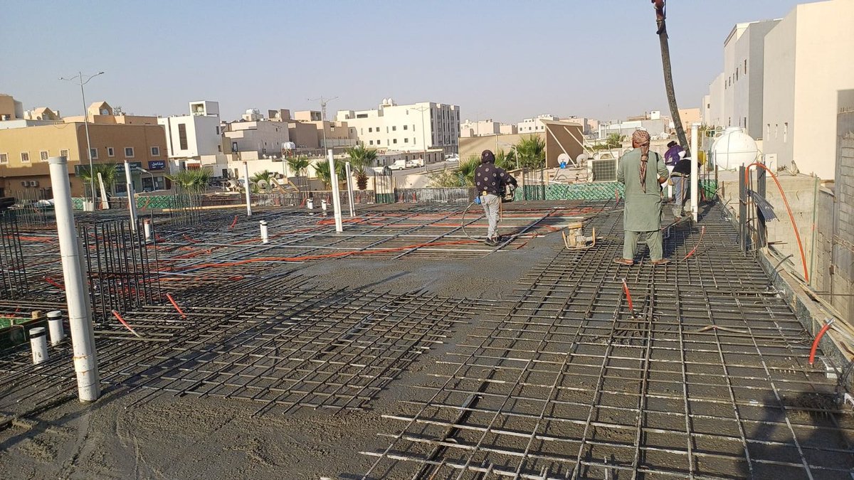 يوم الصب يوم سعيد 

بعد مجهود جميع الفرق لتسليم الأعمال على الوجه المطلوب وتعديل الملاحظات من قبل الاستشاري وممثلي الملاك

يأتي صب الخرسانه ليكلل مجهودات جميع الفرق بالنجاح

بعد تجاوزهم لكل المعوقات والتحديات طوال فترة التجهيز
#صباح_الأشیاء_المشرقة 
#الصورة_تقول 
#الرياض 
#البوست