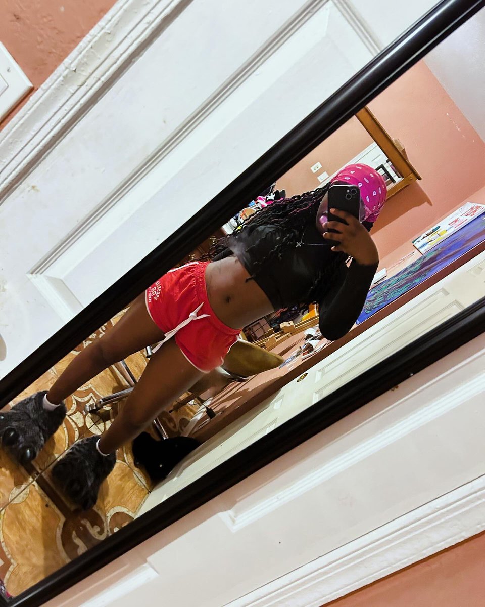 kiykukii06's tweet photo. #skinnyaf #nomeatomme #letmegetmyweightup ???? https://t.co/6ZtxbQpqv7