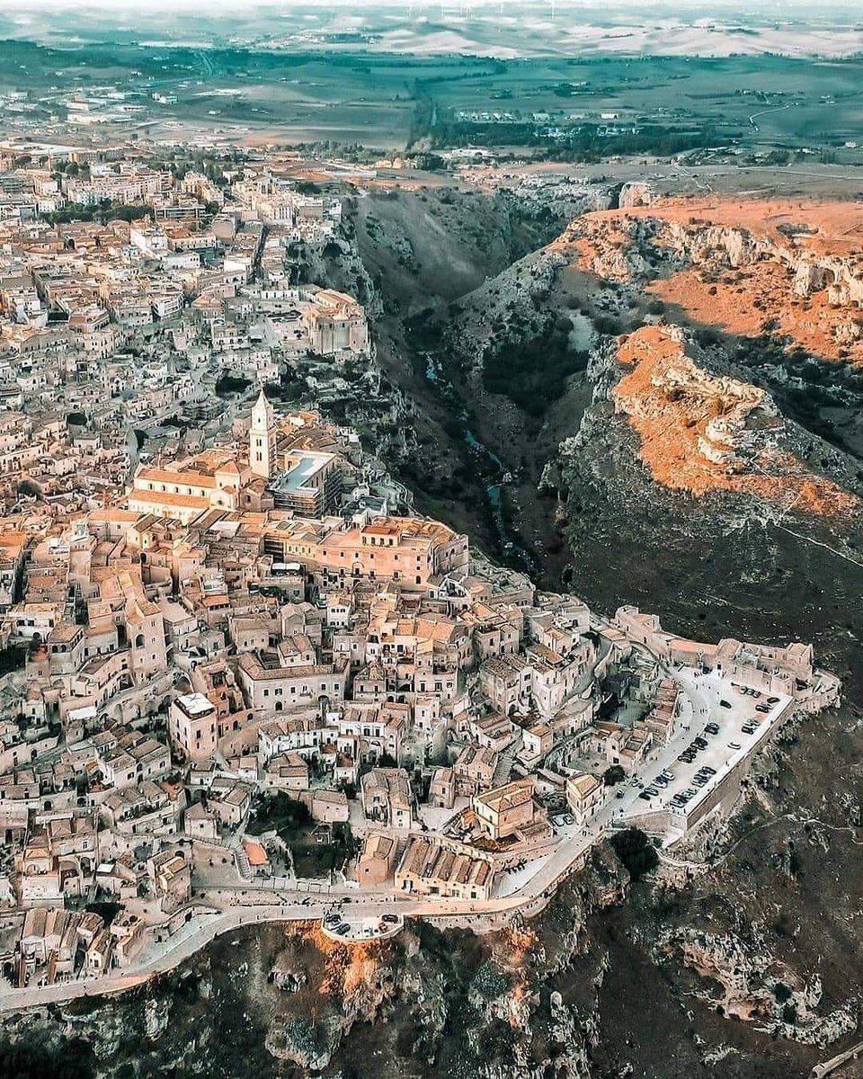 ItalyInTheHeart's tweet photo. 🇮🇹 Matera, Basilicata
📷 Paky Cassano Photo

#matera #basilicata #panoram #magic #beautiful #instagood #photooftheday #travel #traveling #travelplace #travelphoto #italy #italytrip #italytravel #italia #italytour #italystyle #italyan #italytourism #italyintheheart https://t.co/AxJA65SuMY