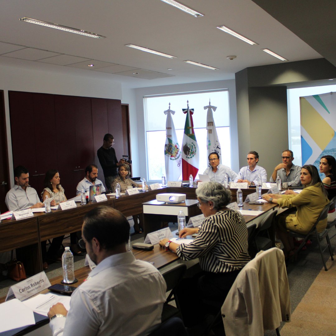 En la mesa de Educación, dirigida por nuestro consejero Ricardo Torres Juárez, visualizamos un estado con el mayor acceso, nivel y calidad de escolaridad a nivel nacional. 💪 #Conseqro #Querétaro2050 #Educación #InnovaciónEducativa #Emprendimiento  <a href="/CEPACIQ_SPPC/">CEPACIQ_SPPC</a> <a href="/SPPCQRO/">S. Planeación y Participación Ciudadana Qro.</a>