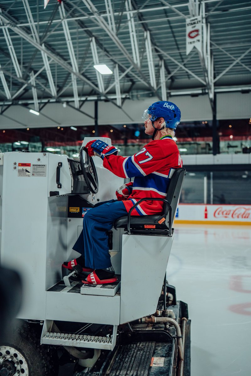 ValtteriBottas's tweet image. When in Montreal 🇨🇦

#VB77 @CanadiensMTL @lahdenpelicans