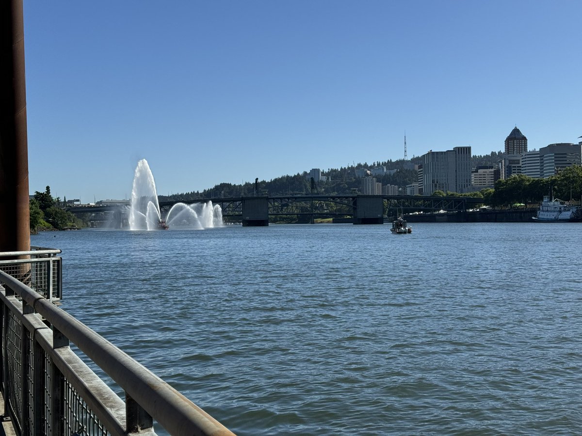 ErnestoPDX's tweet photo. Today I rode my e-bike (thank you @thestreettrust ride2own program) to the Oregon Active Transportation Summit #OATS2024, got to feel like I was in Amsterdam (because of the bike parking), and then got to bike home with these beautiful views. #GoodDay https://t.co/Be4LV4IEHN