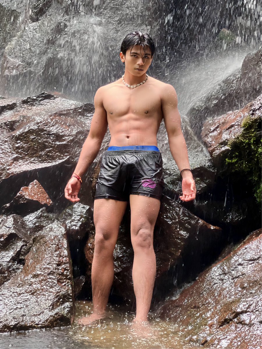 urdegun_'s tweet photo. Mau mandi bareng ga? https://t.co/BaRZ1GAeDn