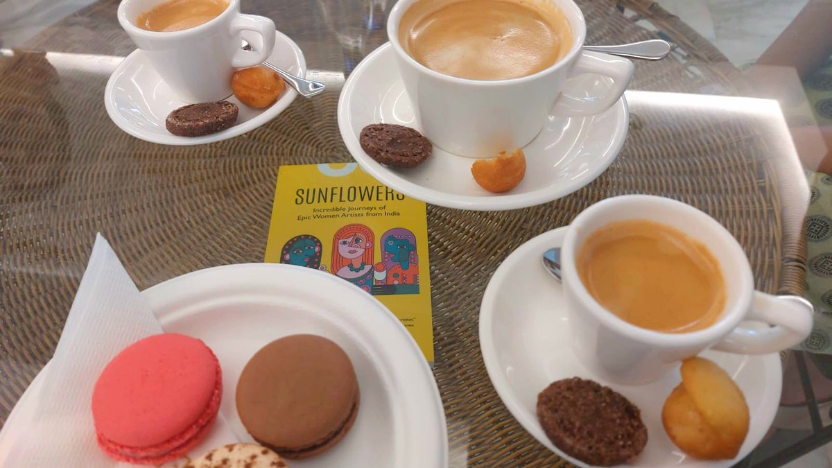 sujatavidu's tweet photo. Coffee with macarons and the backdrop of "Sunflowers" - what a perfect combination, right?☕️🌻
Link: https://t.co/bzZYR6GDCF
#book #Sunflowers #bookspotlight
#womenartists #biographies #CoffeeLovers #CoffeeAndABook
Pic credit: Fabrice Cotelle https://t.co/4Qf1ePoitV