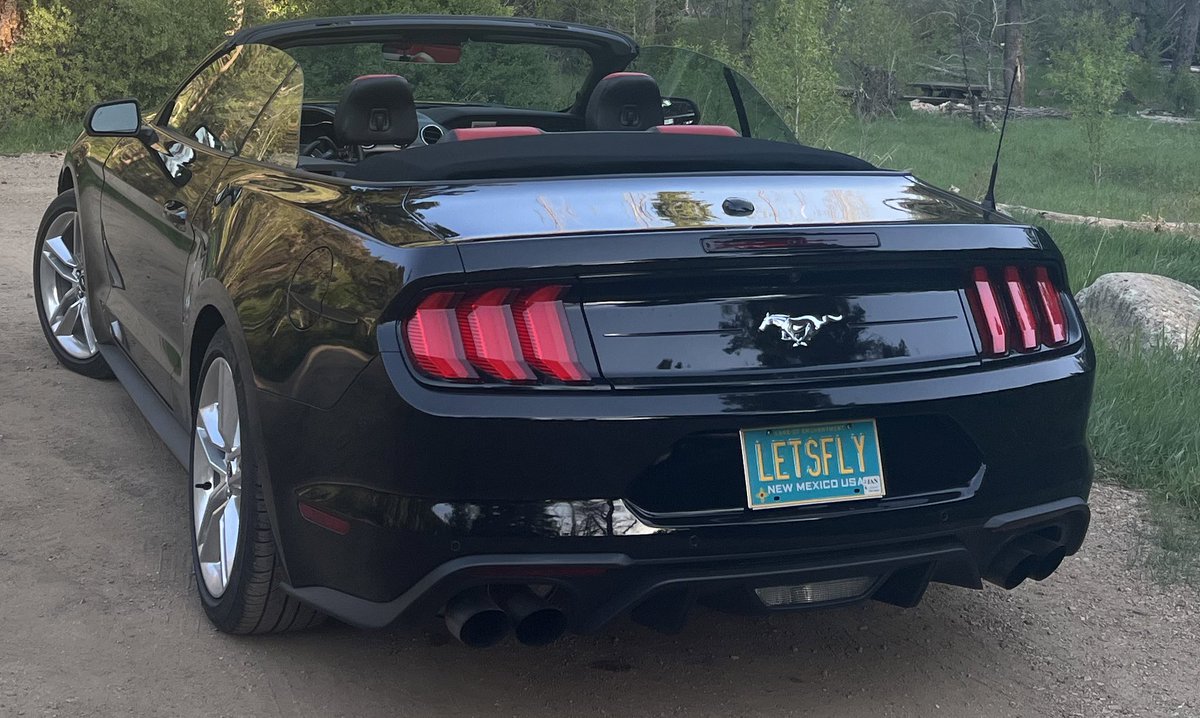 <a href="/StarTrekOnPPlus/">Star Trek on Paramount+</a> <a href="/StarTrek/">Star Trek</a> <a href="/SonequaMG/">Sonequa Martin-Green</a> <a href="/SonequaMG/">Sonequa Martin-Green</a> <a href="/StarTrek/">Star Trek</a> <a href="/StarTrekOnPPlus/">Star Trek on Paramount+</a> #letsfly 🙏🏼❤️🖖🏼