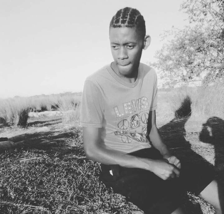 Hardest_Ohn's tweet photo. Throw back gangster days https://t.co/u1Q957Hz9B
