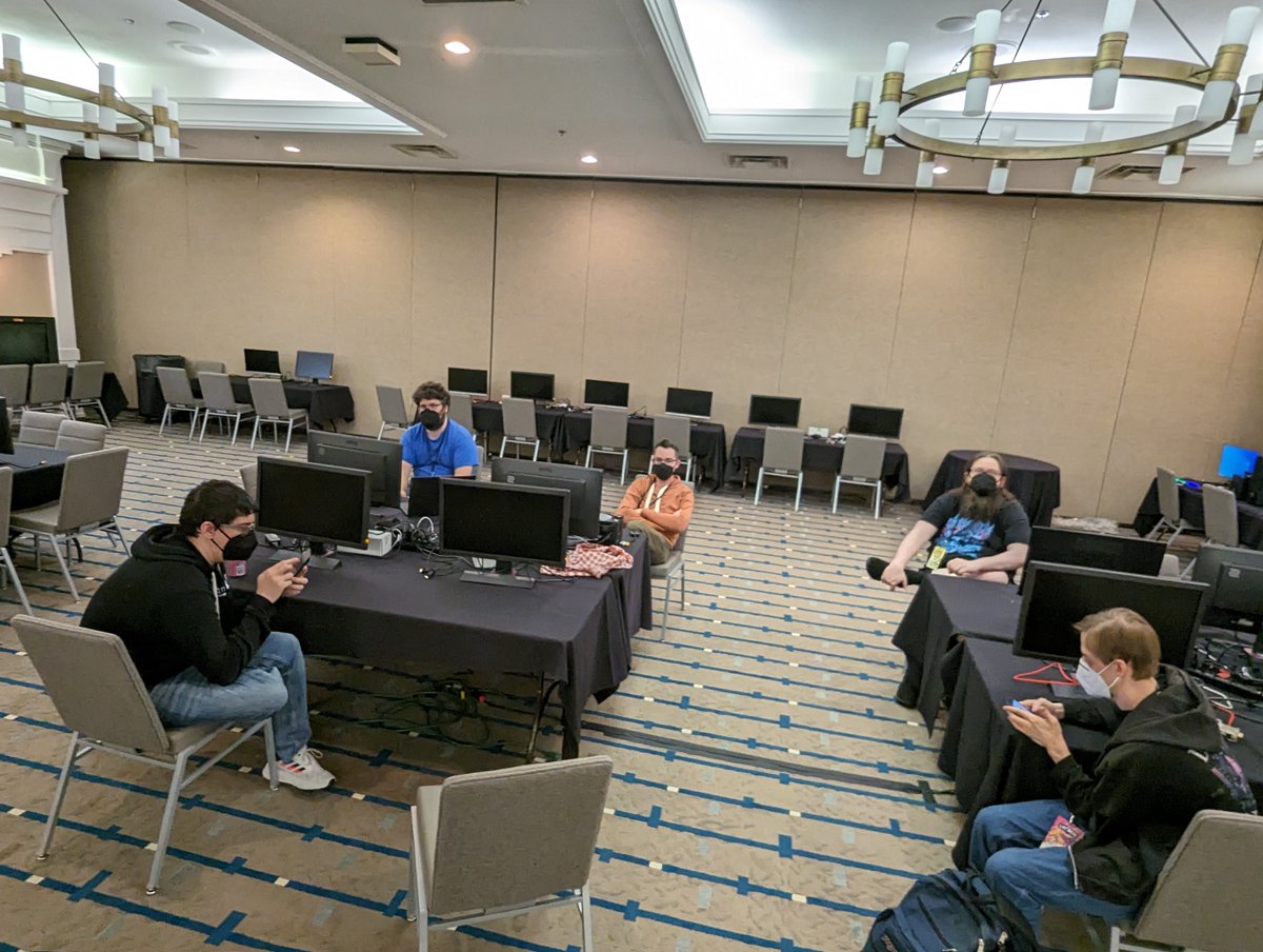 EvilAsh25 tweet media