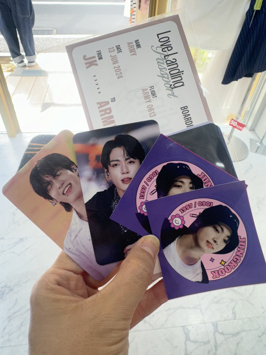 Chip_yoko's tweet photo. # Love_Landing_Passport https://t.co/h83mEfbwjG