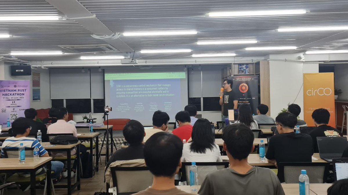 u2u_xyz's tweet image. We had an amazing kickoff at the Hackday Opening, a part of the #VietnamRustHackathon, hosted by @ZKPLabs and @gmvn_official! 🎉

Mr. Lew Tran, Co-founder &amp;amp; CEO of @uniultra_xyz, totally rocked the stage with his insights and shared some serious knowledge bombs. 💥 His talk was a…