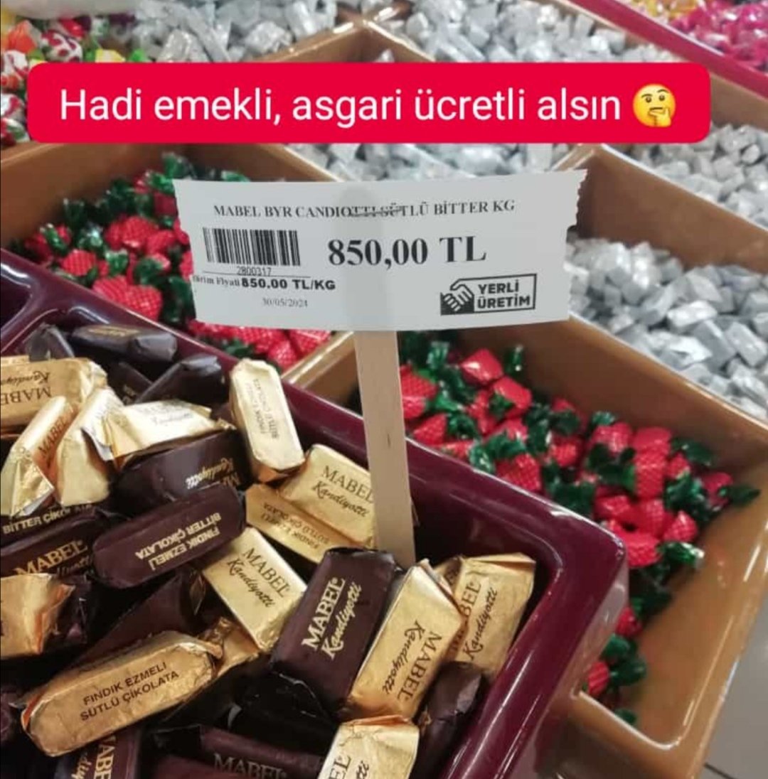 Buyurun bayram ikramımızdır.