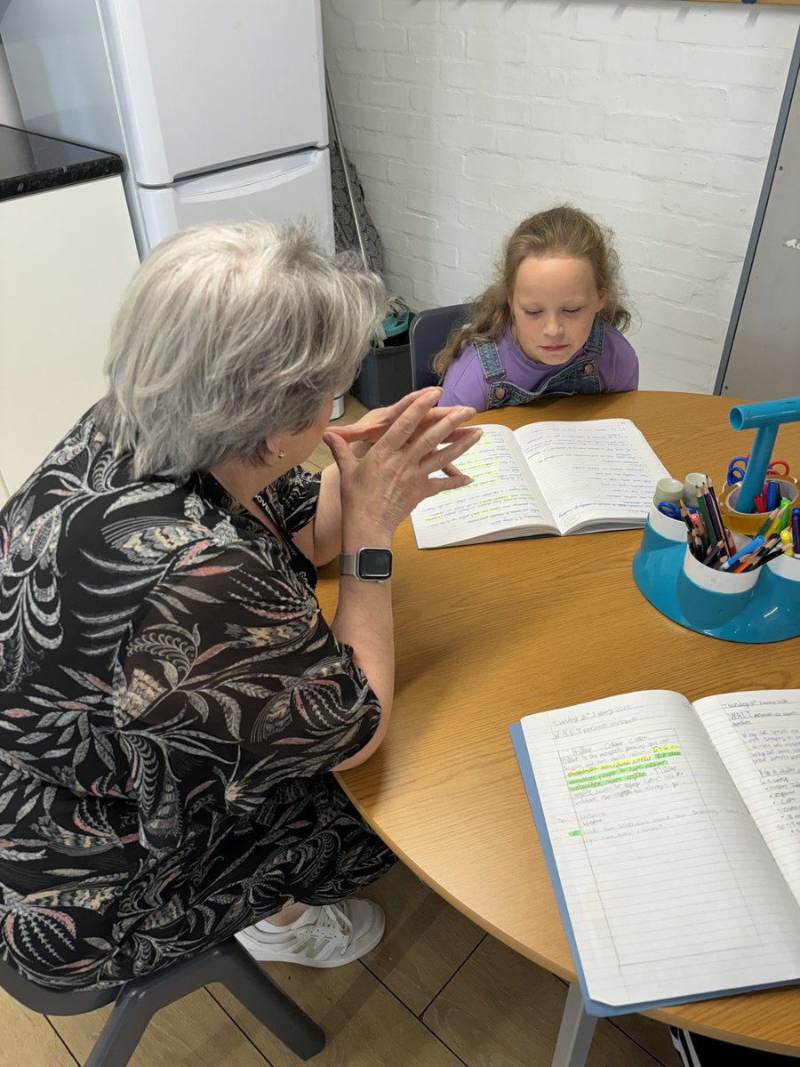stjohnscen20's tweet image. Last week our pupils met with governors to tell them all about their learning and and how adults help them to make progress. #LearningCafe #Governors #WeAreStJohns #TeamStJohns💚💛#SJWay👍🏼