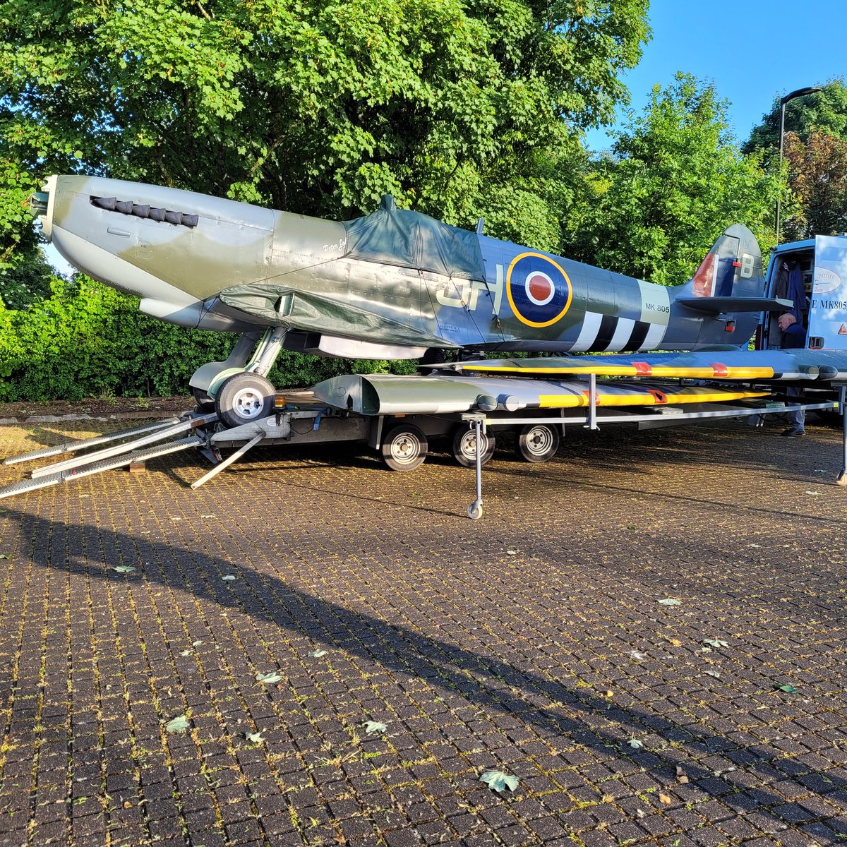 john_wrennall's tweet photo. Setting up the spitfire for today https://t.co/7e1kOuDJA5