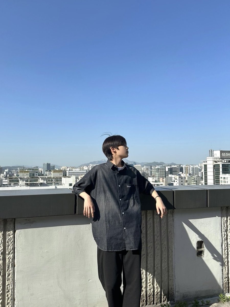 thewind_twt's tweet photo. [#박하유찬] 찬원이가 찍어준 박하유찬 남친짤 (..이라고 주장하는 중)
🤔🤔 https://t.co/kLbdFwKf8h