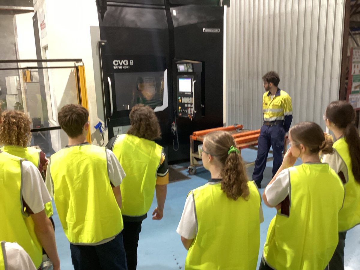 GeographeParts's tweet photo. We recently welcomed Teachers and Students from Australind High School touring our Western Australia manufacturing facility based in Bunbury.  

"It was excellent and unexpected, the students were engaged and found the entire tour interesting and engaging." - Tatum Puro, Teacher. https://t.co/qMD8AO4BUV
