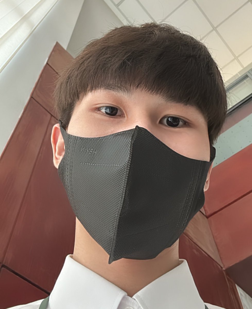 owminel's tweet photo. 20歲了…. https://t.co/O8YALBixWX