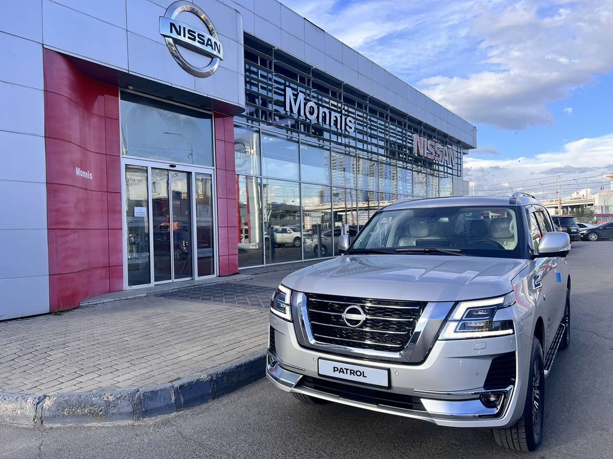 Борлуулав. 📷📷 2024/06/06
Дэлхийн хамгийн хүнд хэцүү замыг 70 жилийн турш эзэгнэж буй #Nissan #Patrol Y62 загварын 400 м.х хүчтэй 5.6 литрийн багтаамж бүхий V8 хөдөлгүүр болон 7 AT хурдны хайрцагтай загварыг сонгосон харилцагч таны алтан шар зам тань өлзийтэй байг 📷