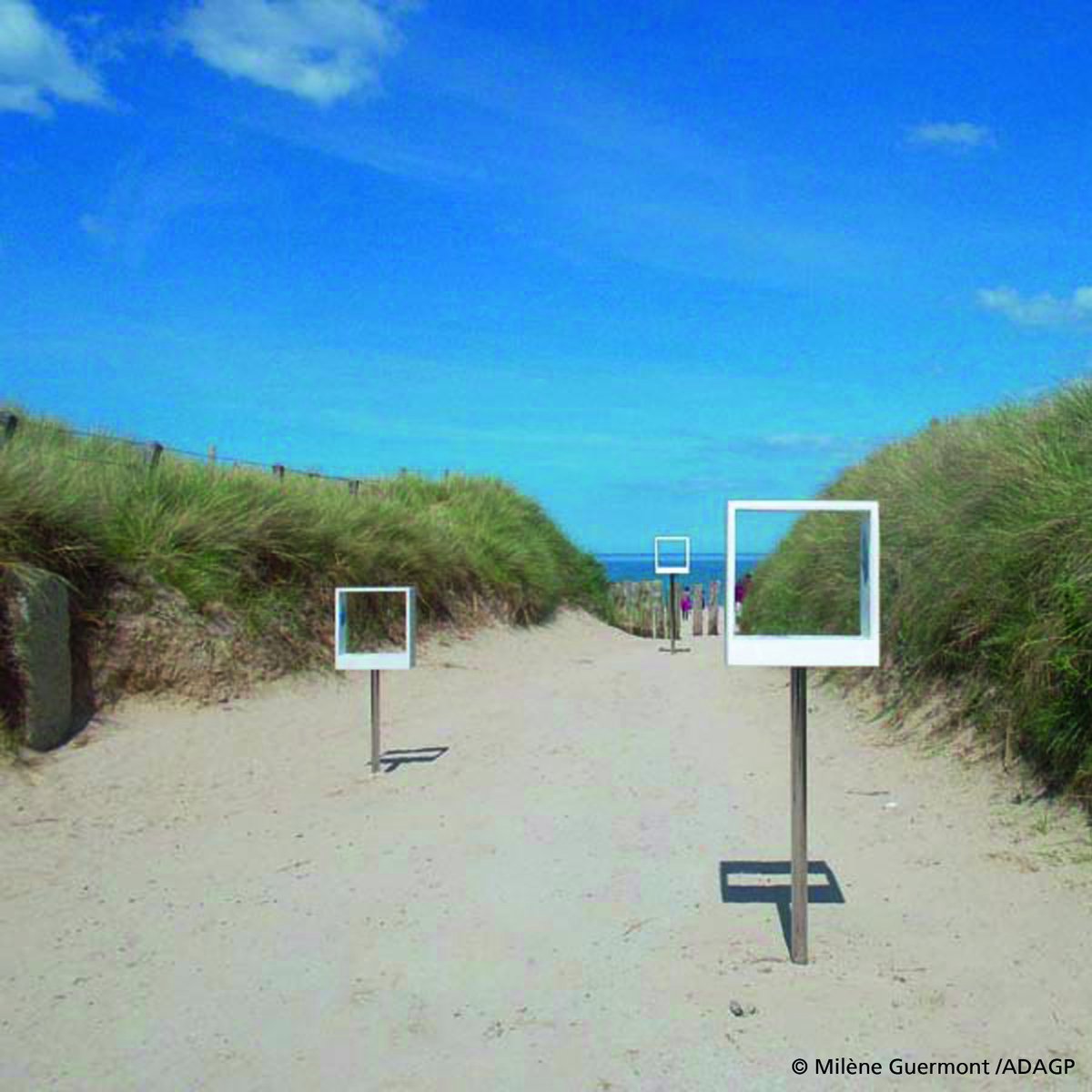 GUERMONT's tweet photo. 𝗥 𝗘 𝗠 𝗘 𝗠 𝗕 𝗘 𝗥 : 80 years ago the war here.
Commissioned to celebrate the #ww2 #landing, I've imagined #monument INSTANTS for the 1st breach in Atlantic Wall.

𝗘 𝗠 𝗢 𝗧 𝗜 𝗢 𝗡 still in my flesh with veterans who came to hug me saying 🇫🇷
https://t.co/0VVaYQjB9O https://t.co/bi1PErRDof