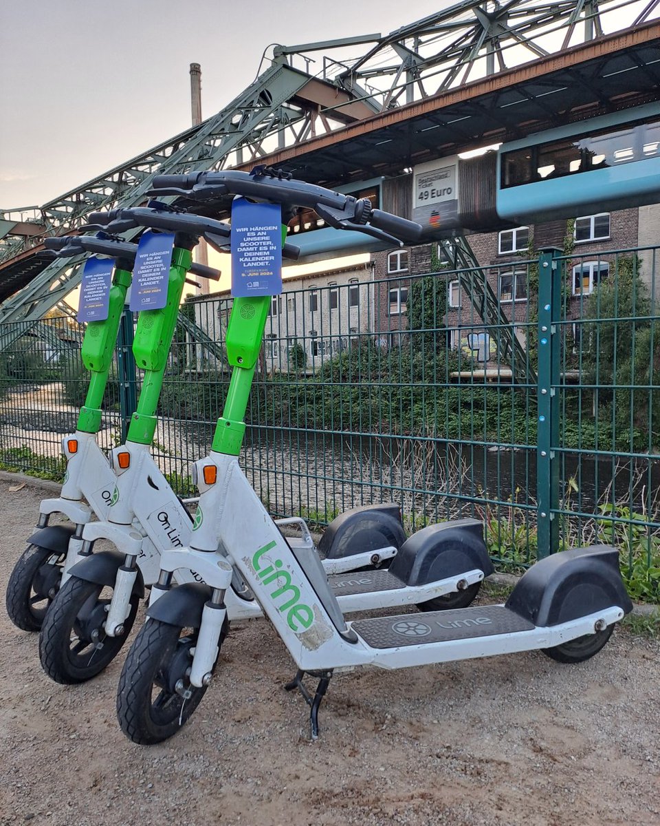limebike's tweet photo. π We hope this sticks!
Lime is supporting the @Europarl_EN to provide free rides to vote in the elections this week!
π² Keep an eye on our social media to claim your 2 free 15-minute rides on election day.
#LimeToVote #UseYourVoice #EU #EUParliament #EUElections https://t.co/gropvyRFns
