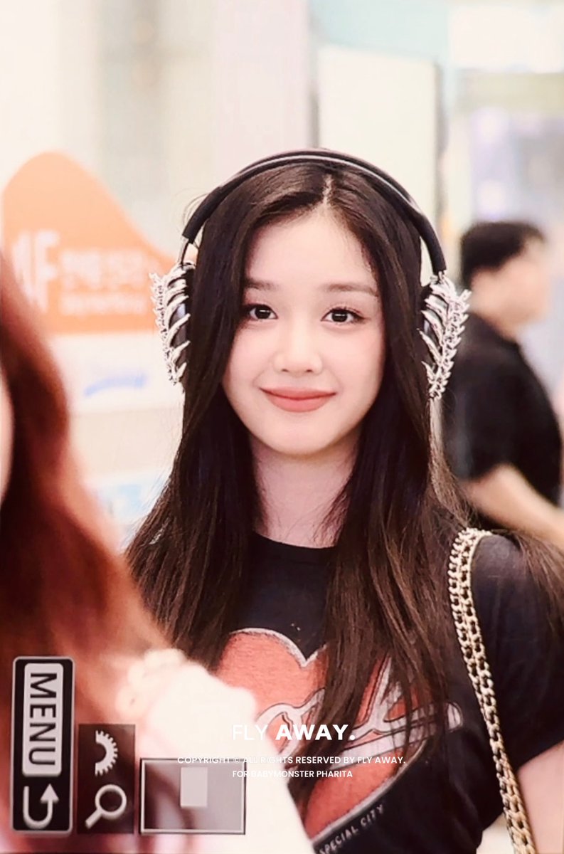 Flyaway0826's tweet photo. 240606 ✈️🇮🇩

#BABYMONSTER #베이비몬스터 
#파리타 #PHARITA https://t.co/lxrogmhWdE