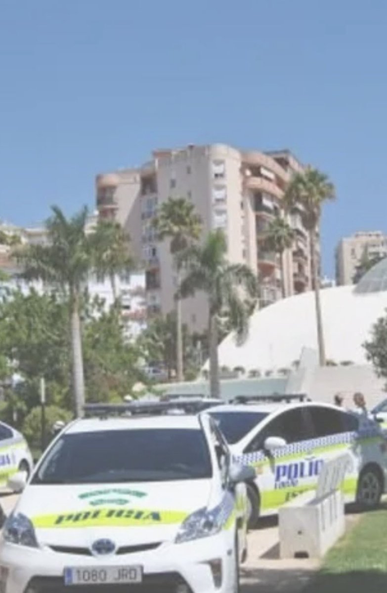 contrastado's tweet photo. Un marroquí de 31 años, agrede sexualmente a una chica de 18 años en  Estepona(Málaga)
Los hechos ocurrieron en la plaza Virgen del Mar de la localidad de la Costa del Sol.
…Cuando se va a actuar contra esta gente que hacen lo mismo una y otra vez? 
Saben que les sale gratis🤦‍♂️ https://t.co/Vv1LAGRXGO