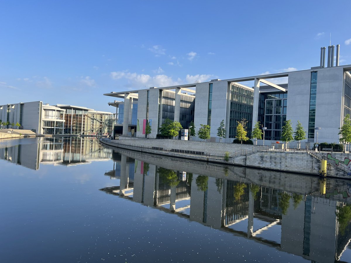 EuroResilience's tweet photo. What a wonderful day to #MakeRussiaPay! @EuroResilience is cohosting a @Bundestag breakfast, w/@KASonline, @VitscheBerlin, @razomforukraine, looking into utilizing #Russia’s assets for #Ukraine. Organized w/@AaronGBurnett, @dr_rinke, @jziskina, @P_O_Heinemann, @KhutorT, @sumlenny https://t.co/yYTvp4UIB5