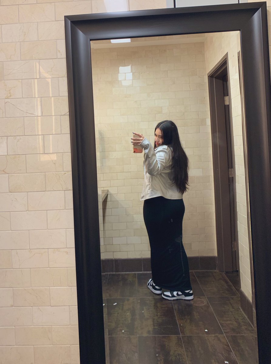 emmaa_br's tweet photo. 💸 https://t.co/jWNKASM7RC