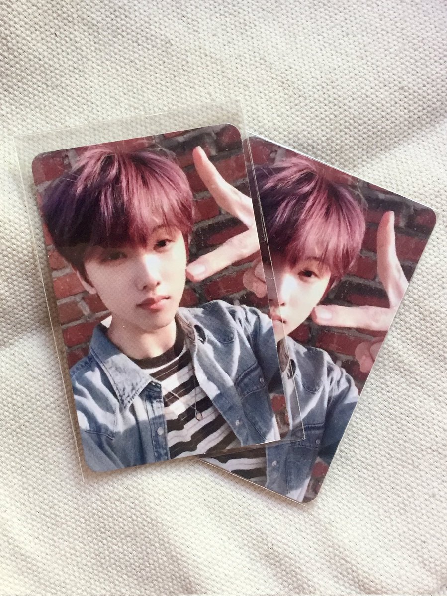 #vieosells want to sell / wts 

⭔ jisung ar selca hot sauce photocard 

        ina only
        price 20.500 | set 40k  ⤸
        keep with 30% dp 
        
dm or reply to claim &amp; more details ❕