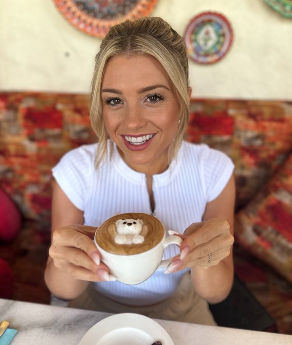 This cute coffee made me very happy 😁😇🧸 Have an amazing day ❤️ https://t.co/7iyhrAMRsa<a href="/tag/blondes"class="tags"><span>#blondes</span></a><a href="/tag/shopping"class="tags"><span>#shopping</span></a><a href="/tag/christmas"class="tags"><span>#christmas</span></a>