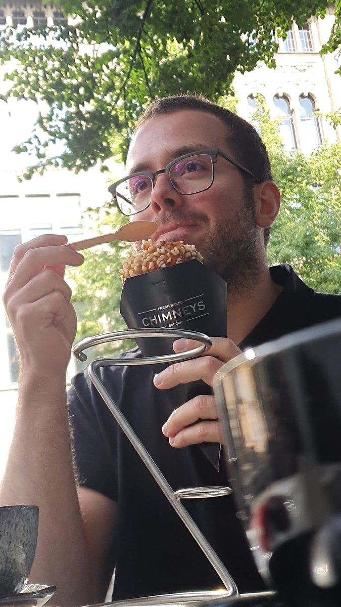 Random Dips tweet media