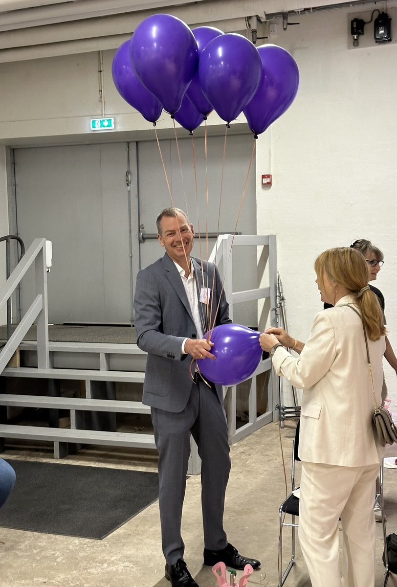 RHollesen's tweet photo. STAY TUNED #DetNationaleLedelseprogram indenfor kvalitet gør klar til at sprænge rammerne i #Fængslet i Horsens. Vi skal fejre 140 ledere fra det samlede sundhedsområde og høre om de mange løsninger på vilde problemer i borgerforløb. #QI #TværsektorielLedelse https://t.co/HSITwDwzT1